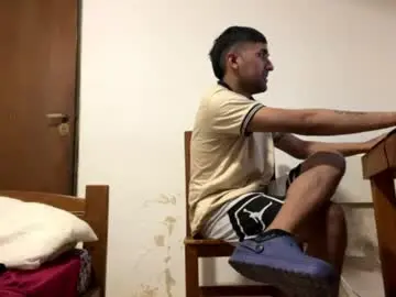 Chaturbate Watch Live Sex Cams of y0ungwithbrowndick