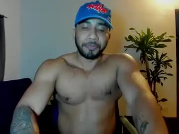Chaturbate Live Sex Cam of cristobal12cock