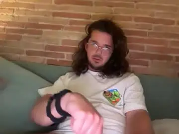 Chaturbate Live Sex Cam of renzo_899
