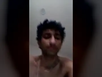 Chaturbate Live Sex Cam of bodyyattiyatti
