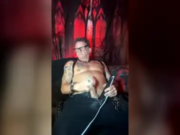 Chaturbate Free Live Porn of trent_pounder