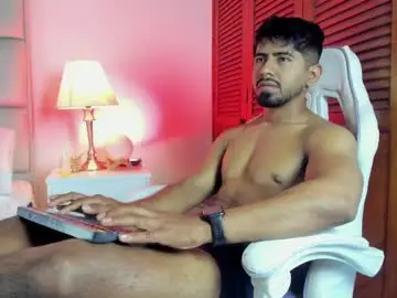 Chaturbate Private Sex Chat of noahbrooks1