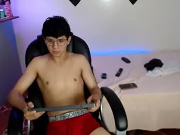 Chaturbate Free Porn Cam of axel_rose20