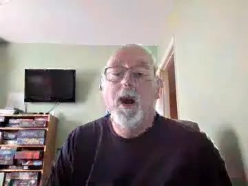 Chaturbate Free Porn Cam of dutchunclejohn