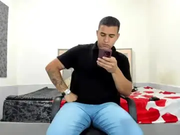 Chaturbate Free Live Porn of simonkeler