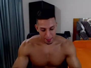 Chaturbate Live Sex Cam of frank_heaven_shore