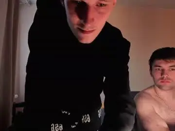 Chaturbate Live Sex Cam of kevin_hornyyy