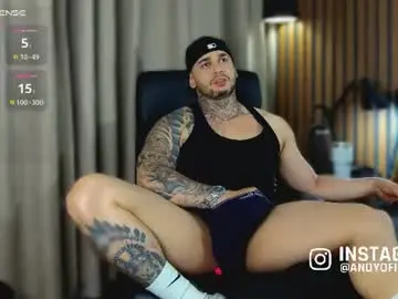 Chaturbate Best live sex cam show of martin_colby05