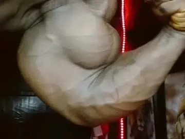 Chaturbate Free Porn Cam of musclegodsammy23