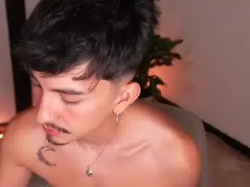 Chaturbate Sex Chat of sweettaaron