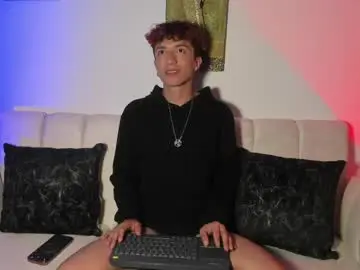 Chaturbate Sex Cam of mhatias_