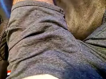 Chaturbate Live Porn of wettributeguy2