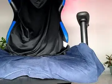 Chaturbate Watch Live Sex Cams of max_jones2