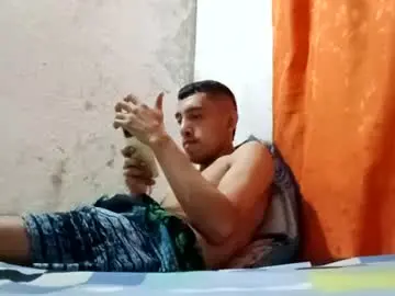 Chaturbate Live Sex Cam of chupaculitos77