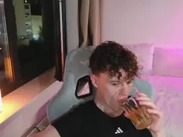 Chaturbate Live Sex Cam of cute_thomas