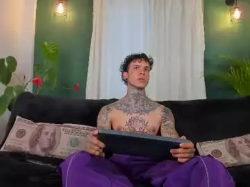 Chaturbate Adult Webcams of aron_ford