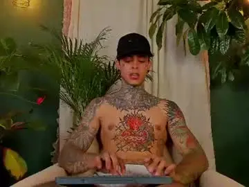 Chaturbate Watch Live Sex Cams of aron_ford