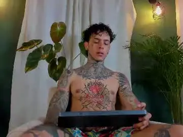 Chaturbate Adult Webcams of aron_ford