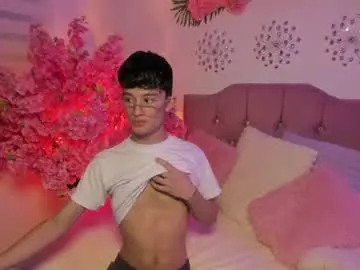 Chaturbate Adult Video Chat of patrick_howland_