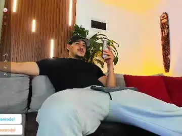 Chaturbate Live Sex Cam of lucasanto_