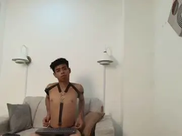 Chaturbate Free Live Porn of alexx_cum18
