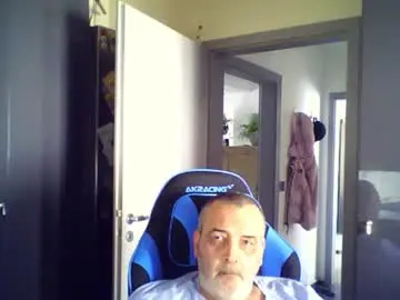 Chaturbate Free Porn Cam of chris250268