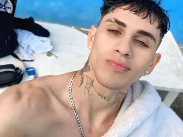 Imlive Free Porn Cam of DanntheStiff741