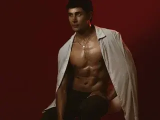 Streamate Watch Live Sex Cams of JonesAustin