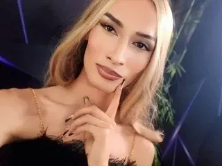 Streamate Watch Live Sex Cams of YolePero