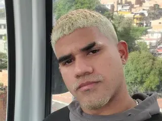 Streamate Watch Live Sex Cams of JHON_B