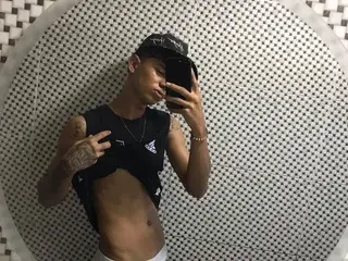 Streamate Live Porn of alexisboycum22