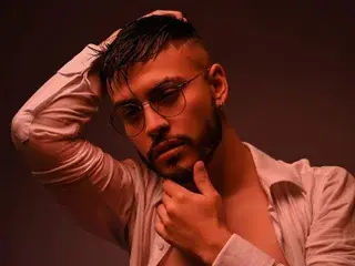 Streamate Watch Live Sex Cams of Aiden_Gray