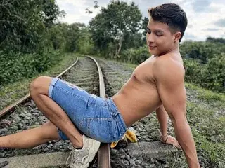 Streamate Free Porn Cam of JOEL_CARTER21