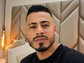 Streamate Adult Webcams of Matthew_Cross
