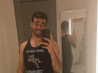 Streamate Free Live Porn of ThadThrust