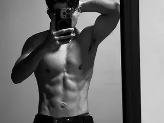 Streamate Watch Live Sex Cams of NicolaiKarav