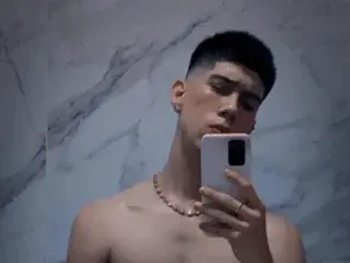 Streamate Free Porn Cam of Jhony33