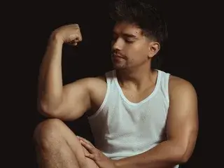 Streamate Free Live Porn of Ian_Davis