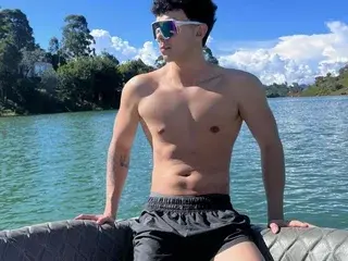 Streamate Free Porn Cam of JustinMorre