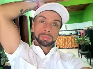 Streamate Private Sex Chat of pervertArian