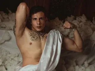 Streamate Private Sex Chat of Dustin_Sonne
