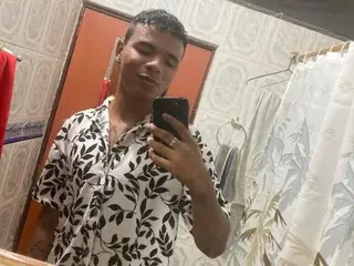 Streamate Live Sex Cam of antonymiiller