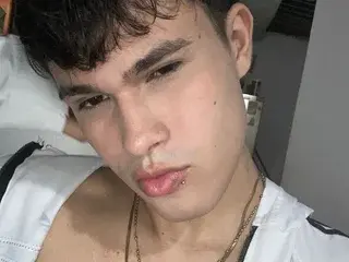 Streamate Watch Live Sex Cams of EdwinBoys