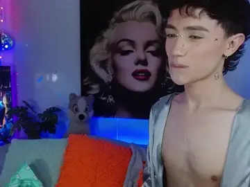 Stripchat Adult Webcam of maxiy_001