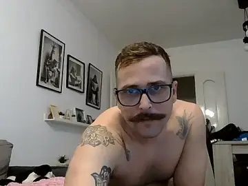 Stripchat Free Live Porn of yanick931