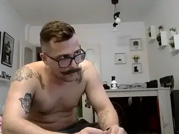 Stripchat Free Live Porn of yanick931
