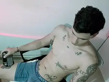 Stripchat Free Porn Cam of srghost333