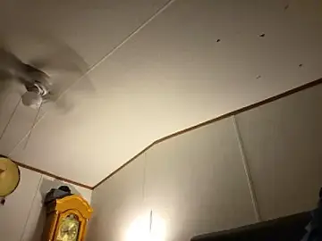 Stripchat Live Sex Cam of Xoc8_