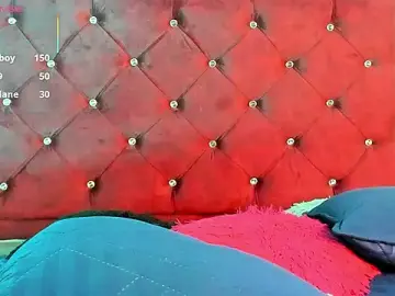 Stripchat Live Sex Cam of VALE_BUNNY07