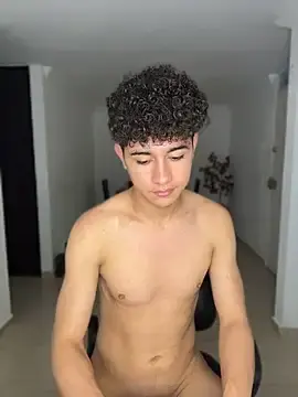 Stripchat Best Webcam of DavidfullOFlove
